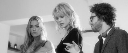 On set threesome onset_20100209_001