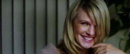 Mmmm... MILFy goodness 006